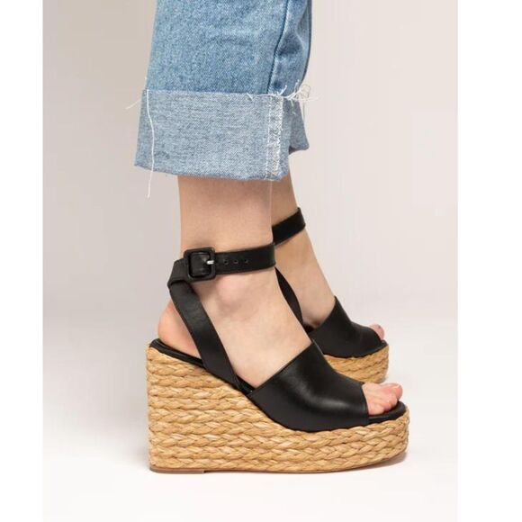 Paloma Barcelo Clama Wedge Sandal 9 Black NEW - Picture 1 of 9